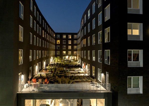 Stambena zgrada The Fowler od 19.000 kvadratnih metara, u Bojziju u Ajdahu, dizajnirao je Holst. Ljubaznošću Gabe Border/Holst.