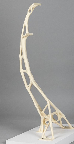 Ovaj deo deluje kao kičma u skeletu rama sedišta. Ljubaznošću kompanije Toyota.